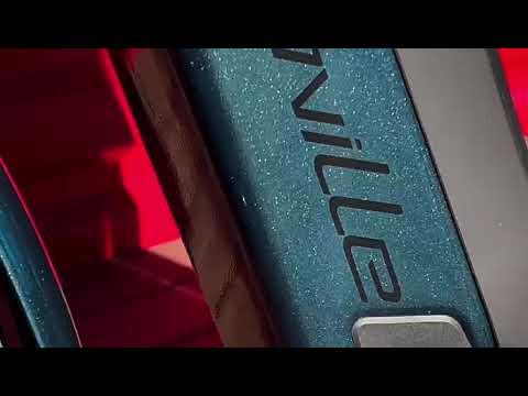 Le GRANVILLE E-ABSOLUTE couleur Petrol-Blue Gloss